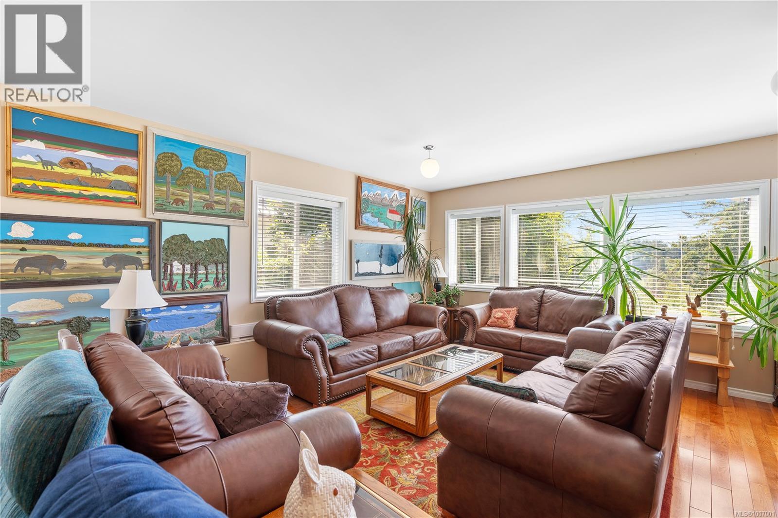 854 Royal Oak Ave, Saanich, British Columbia  V8X 3T2 - Photo 5 - 1007001