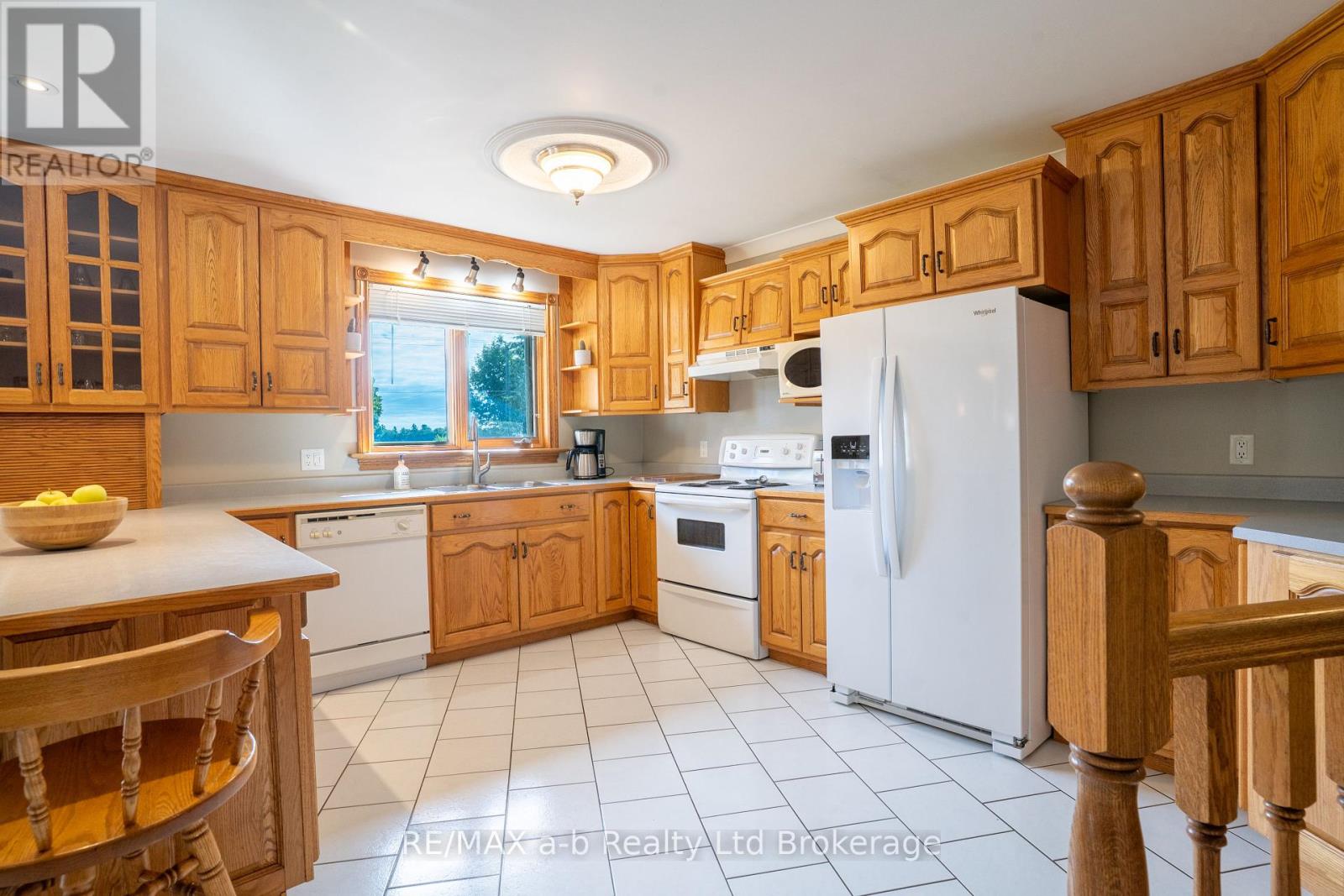 812213 Base Line, Norwich, Ontario  N0E 1H0 - Photo 13 - X12377811
