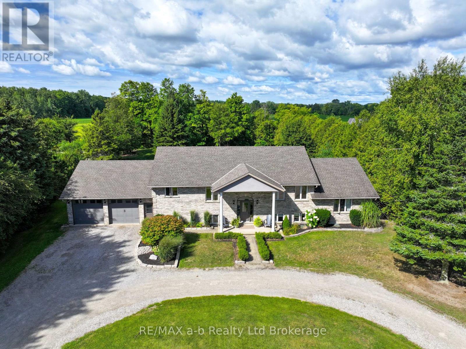 812213 Base Line, Norwich, Ontario  N0E 1H0 - Photo 1 - X12377811