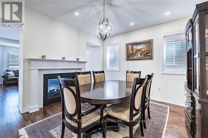 323 Harold Dent Trail, Oakville, Ontario  L6M 1R3 - Photo 8 - W12378219