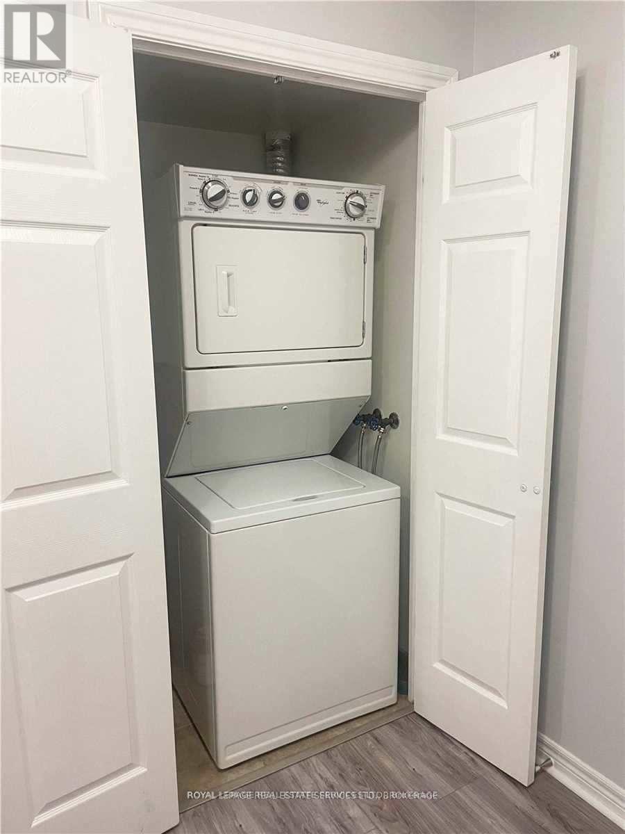 1910 - 310 Burnhamthorpe Road W, Mississauga, Ontario  L5B 4P9 - Photo 15 - W12378240