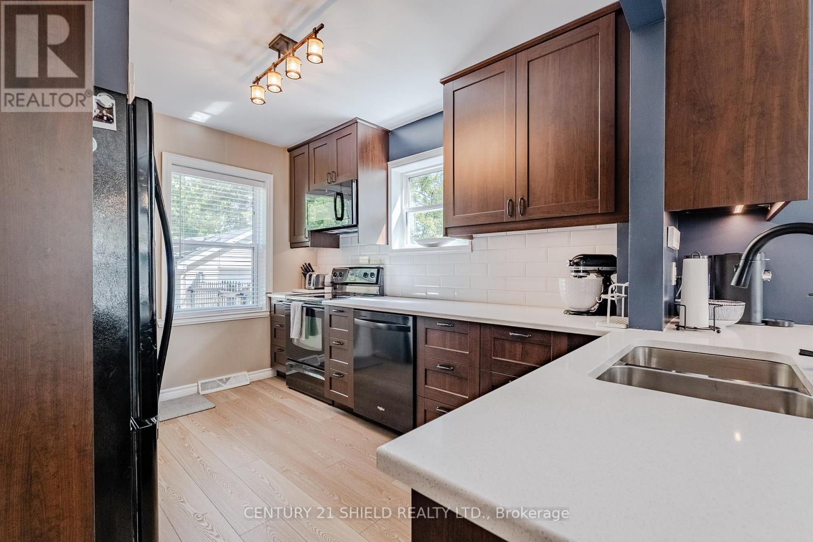 2081 Pitt Street, Cornwall, Ontario  K6J 5G2 - Photo 15 - X12378390