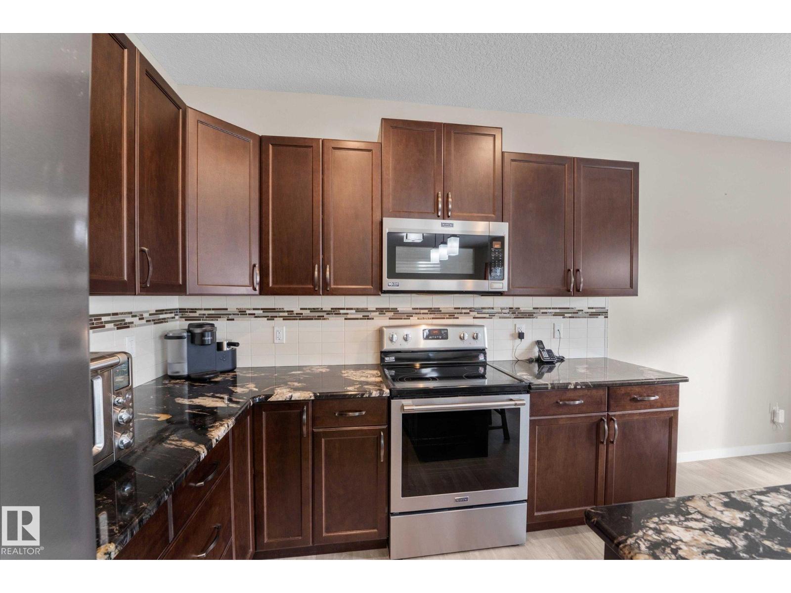 17164 47 St Nw, Edmonton, Alberta  T5Y 3P4 - Photo 6 - E4447192