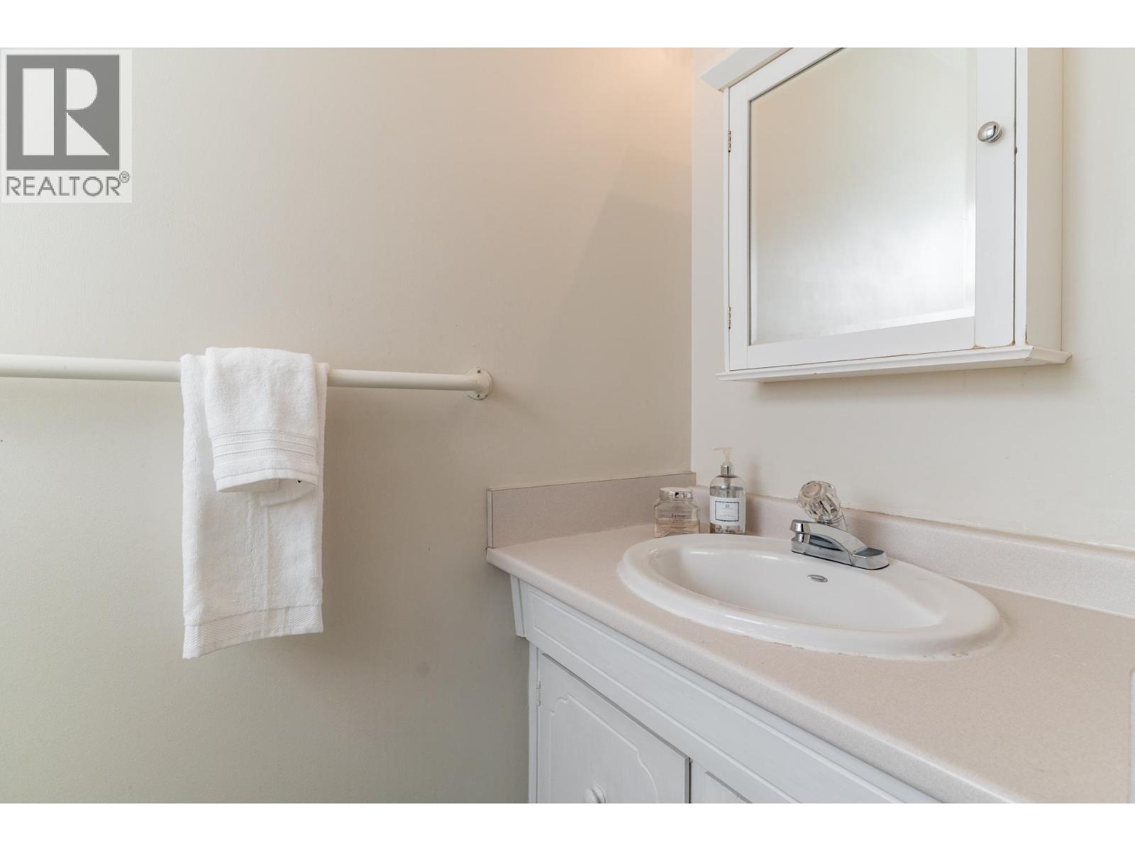 11200 Frigate Court, Richmond, British Columbia  V7E 4M4 - Photo 21 - R3041216