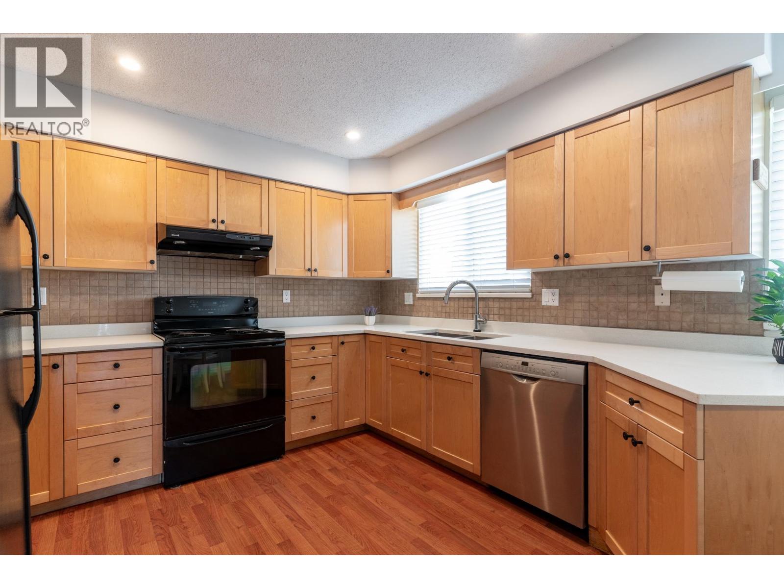 11200 Frigate Court, Richmond, British Columbia  V7E 4M4 - Photo 10 - R3041216