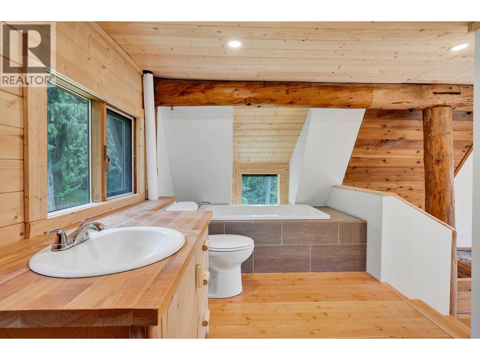 789 Candle Creek Road, Clearwater, British Columbia  V0E 1N2 - Photo 19 - 10347876