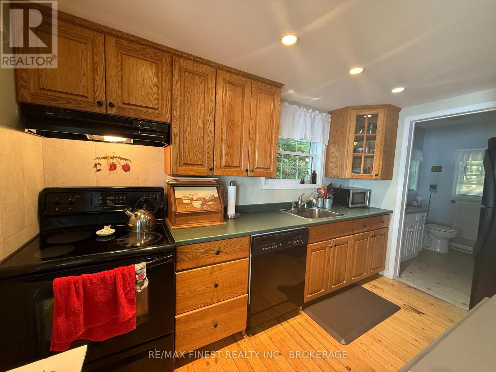 342 North Shore Road, Rideau Lakes, Ontario  K0G 1X0 - Photo 17 - X12378519