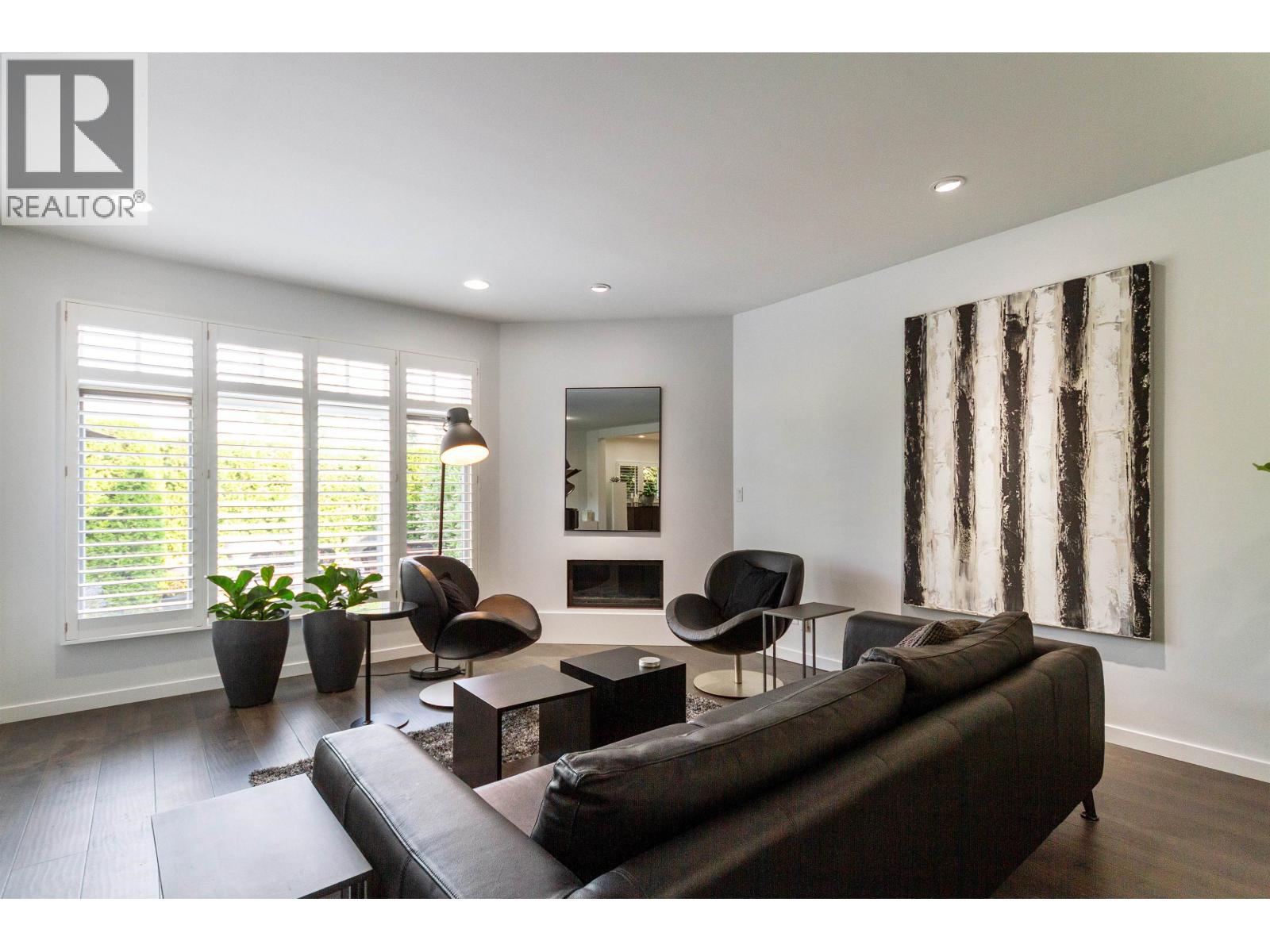 303 6505 3 Avenue, Delta, British Columbia  V4L 2N1 - Photo 3 - R2970565