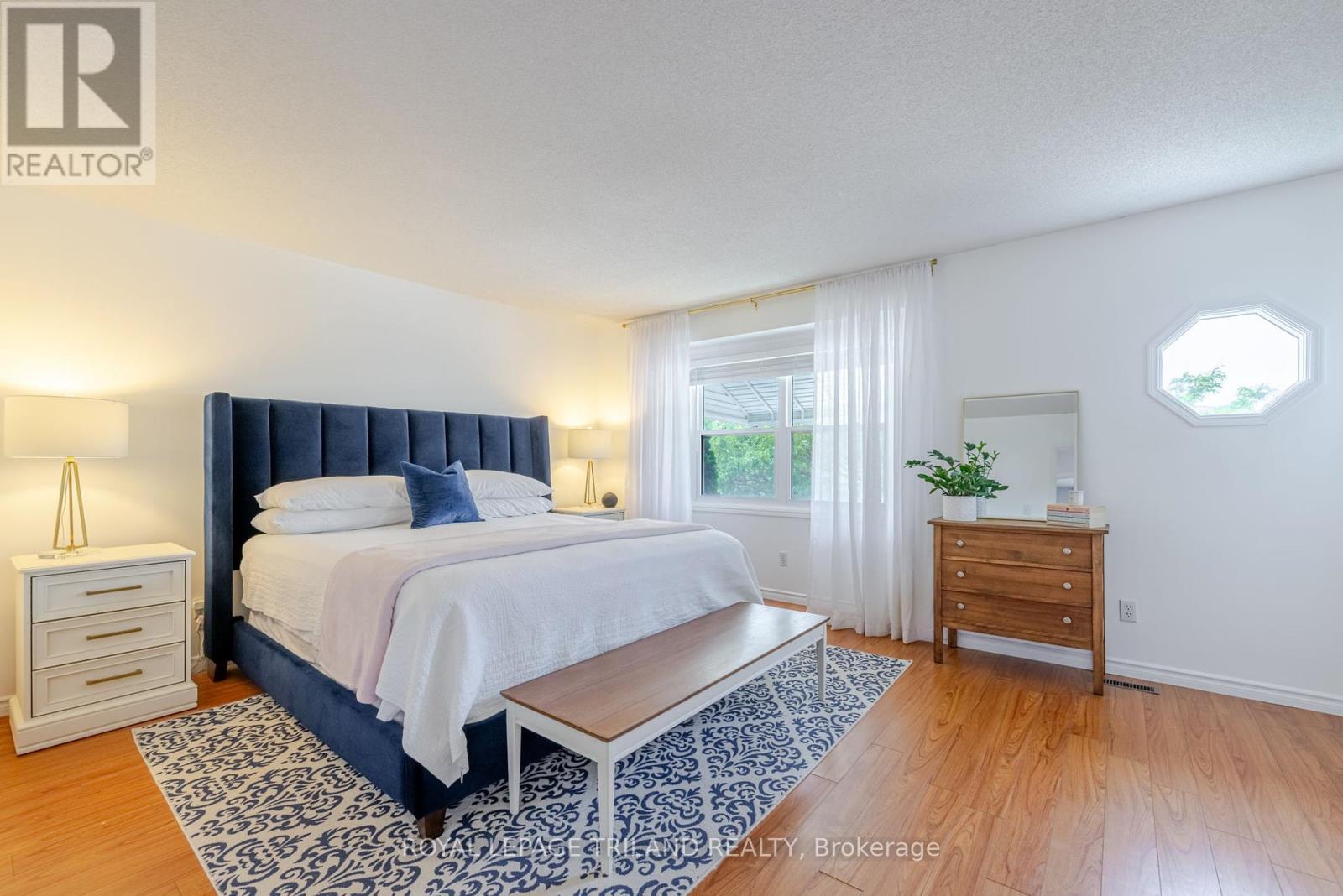 147 Gerald Crescent, London South, Ontario  N5Z 5A3 - Photo 14 - X12378467