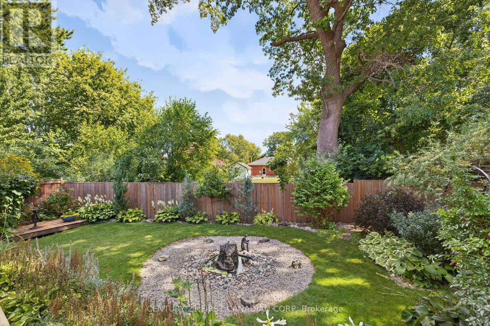 1432 Norman Place, London South (South B), Ontario  N6K 2S7 - Photo 42 - X12378499