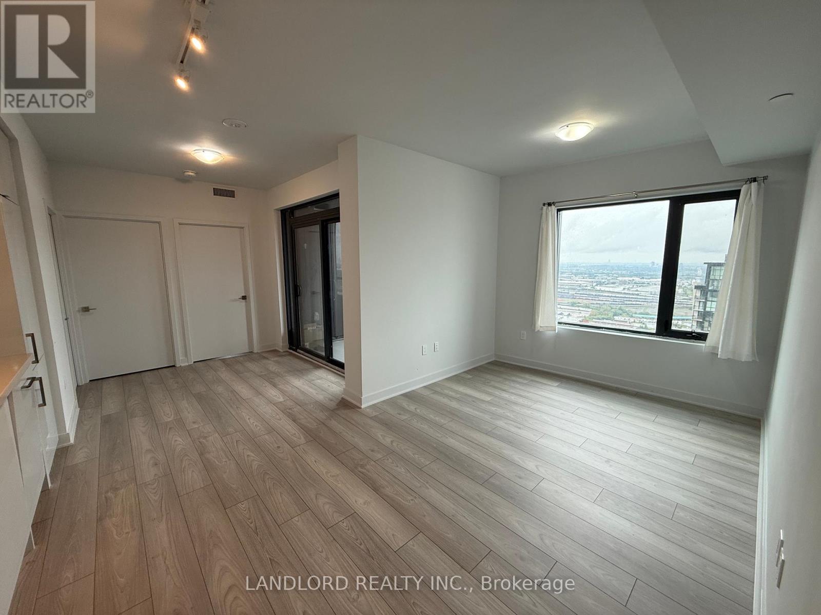 3810 - 2920 Highway 7, Vaughan, Ontario  L4K 0P4 - Photo 7 - N12377031