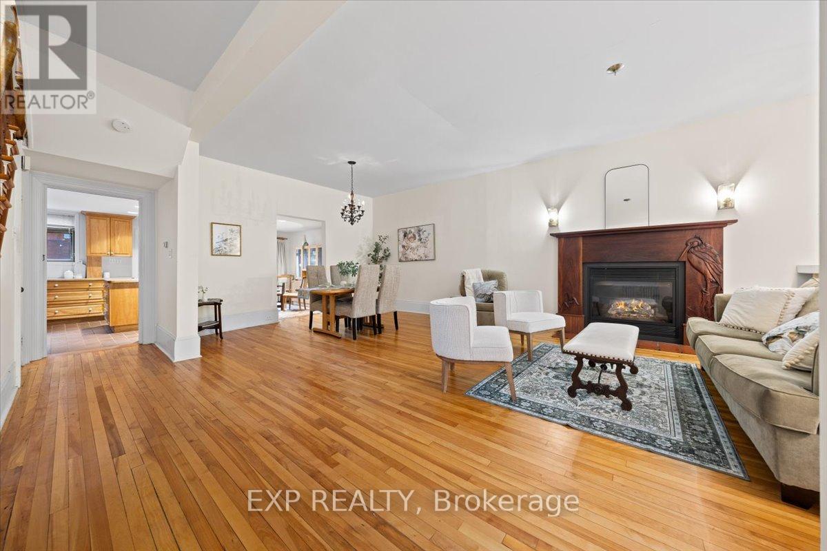 107 Stanley Avenue, Ottawa, Ontario  K1M 1N8 - Photo 12 - X12378481