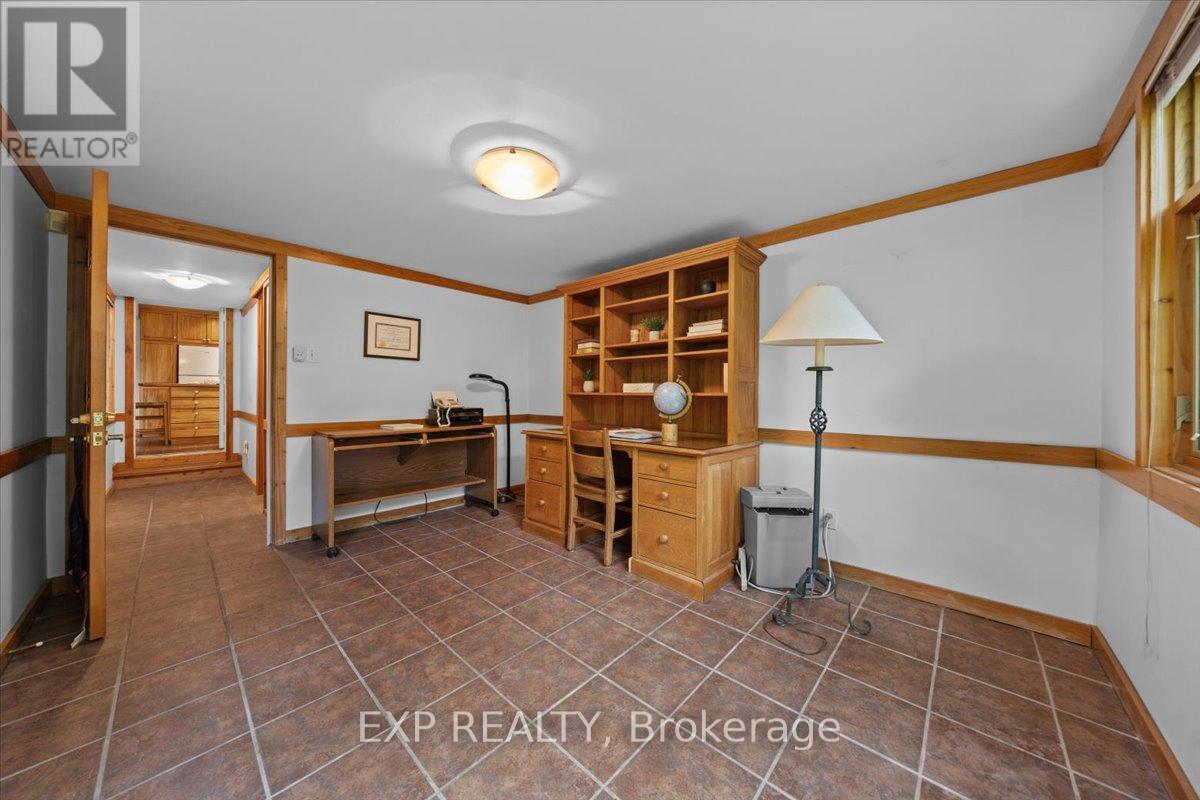 107 Stanley Avenue, Ottawa, Ontario  K1M 1N8 - Photo 21 - X12378481