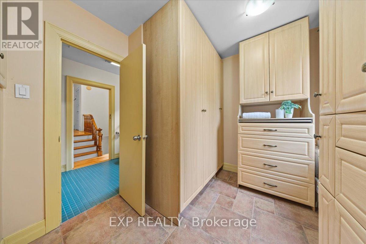 107 Stanley Avenue, Ottawa, Ontario  K1M 1N8 - Photo 30 - X12378481