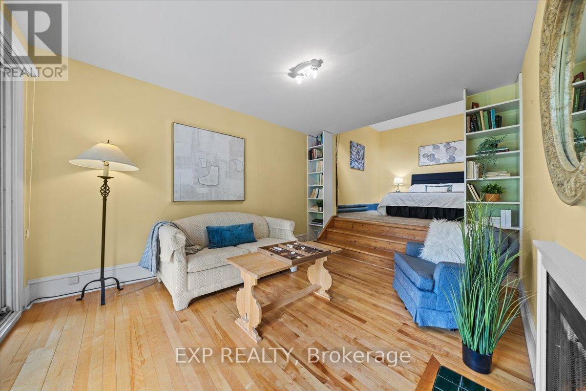 107 Stanley Avenue, Ottawa, Ontario  K1M 1N8 - Photo 31 - X12378481