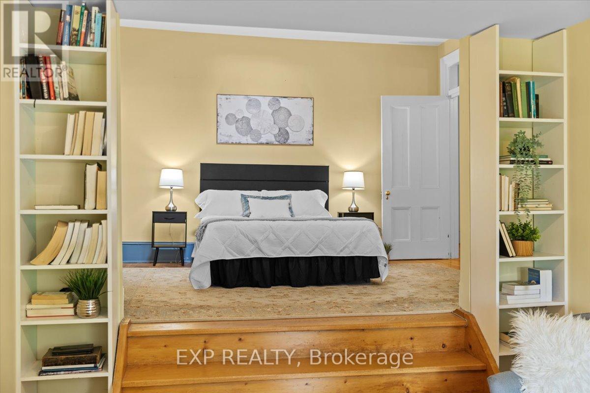 107 Stanley Avenue, Ottawa, Ontario  K1M 1N8 - Photo 34 - X12378481