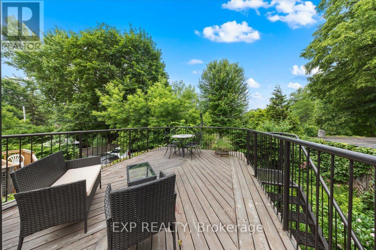 107 Stanley Avenue, Ottawa, Ontario  K1M 1N8 - Photo 41 - X12378481