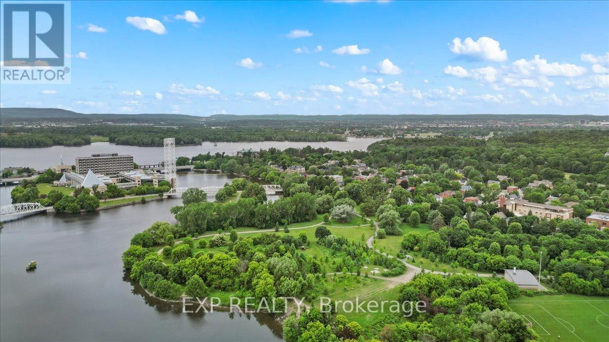 107 Stanley Avenue, Ottawa, Ontario  K1M 1N8 - Photo 45 - X12378481