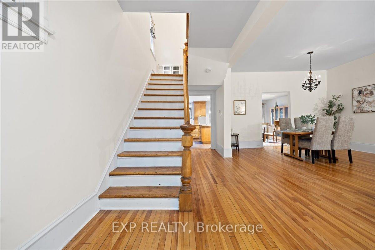 107 Stanley Avenue, Ottawa, Ontario  K1M 1N8 - Photo 6 - X12378481