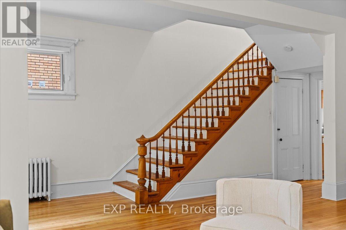 107 Stanley Avenue, Ottawa, Ontario  K1M 1N8 - Photo 7 - X12378481