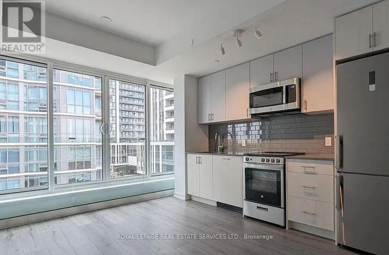 413 - 1195 The Queensway, Toronto, Ontario  M8Z 0H1 - Photo 2 - W12371160