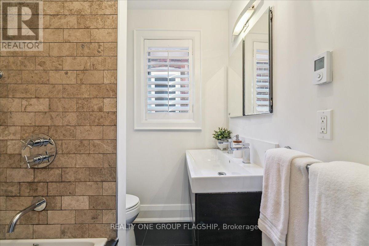 466 St Clements Avenue, Toronto, Ontario  M5N 1M1 - Photo 34 - C12378308