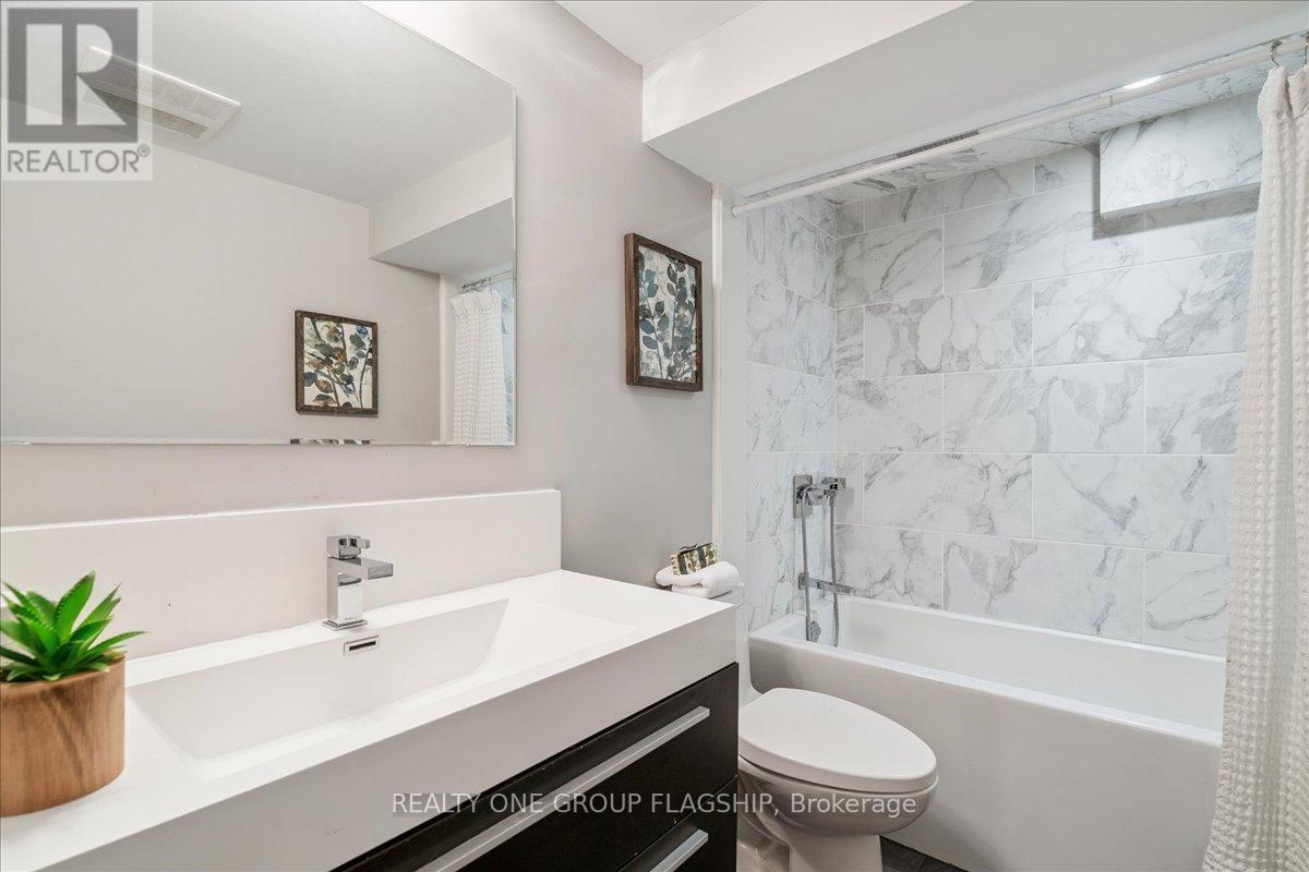 466 St Clements Avenue, Toronto, Ontario  M5N 1M1 - Photo 41 - C12378308