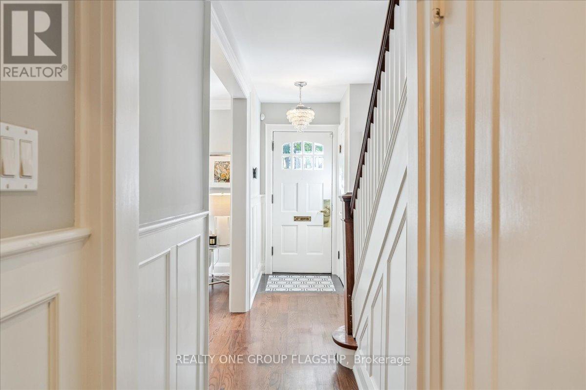 Property at 466 ST CLEMENTS AVENUE image 5