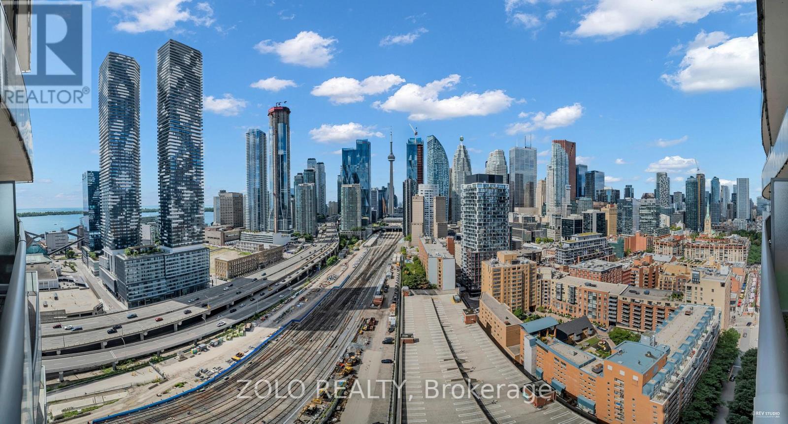 2412 - 1 Market Street, Toronto, Ontario  M5E 0A2 - Photo 1 - C12378315