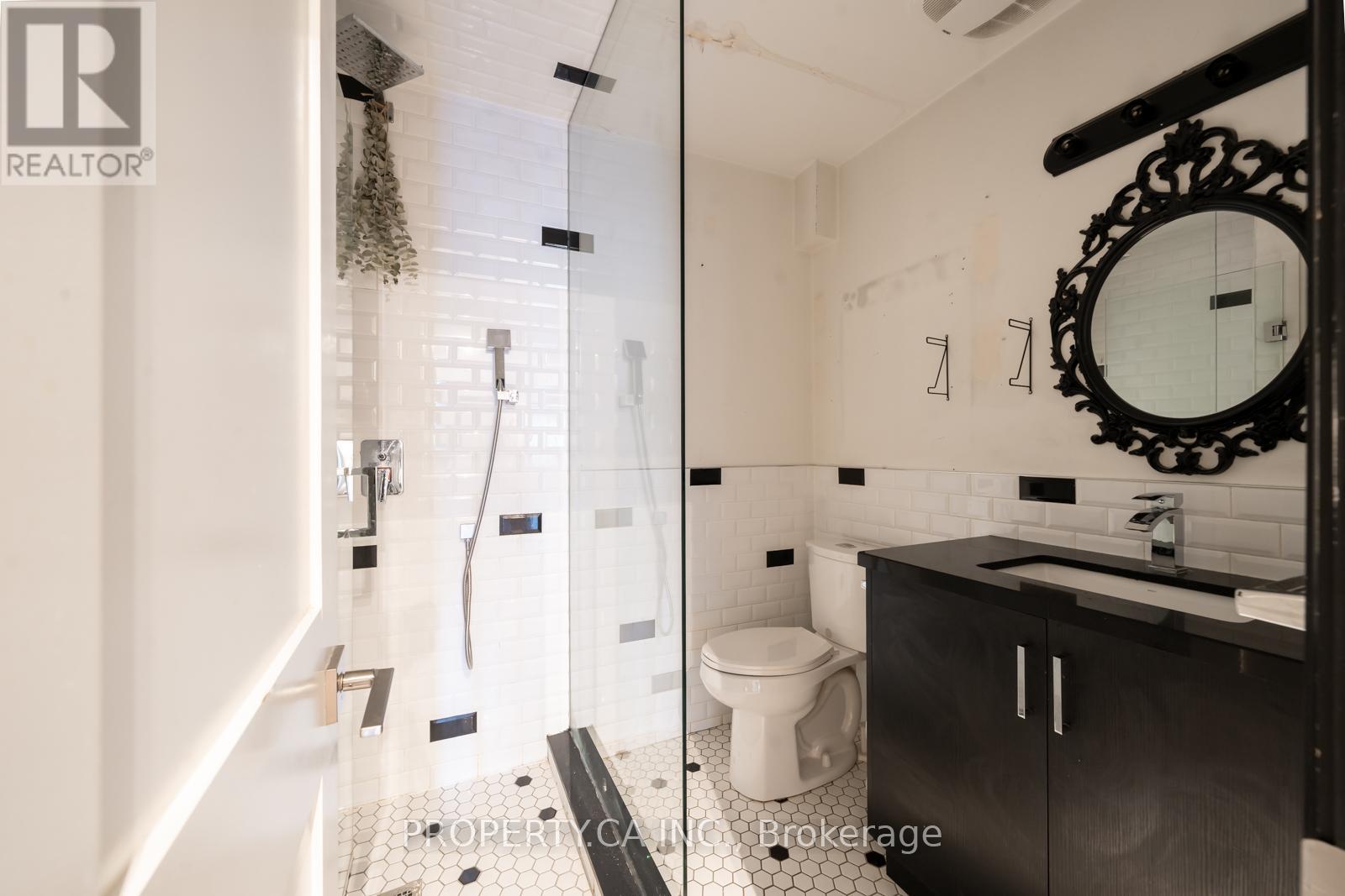 1 - 960 Queen Street W, Toronto, Ontario  M6J 1G8 - Photo 7 - C12378380