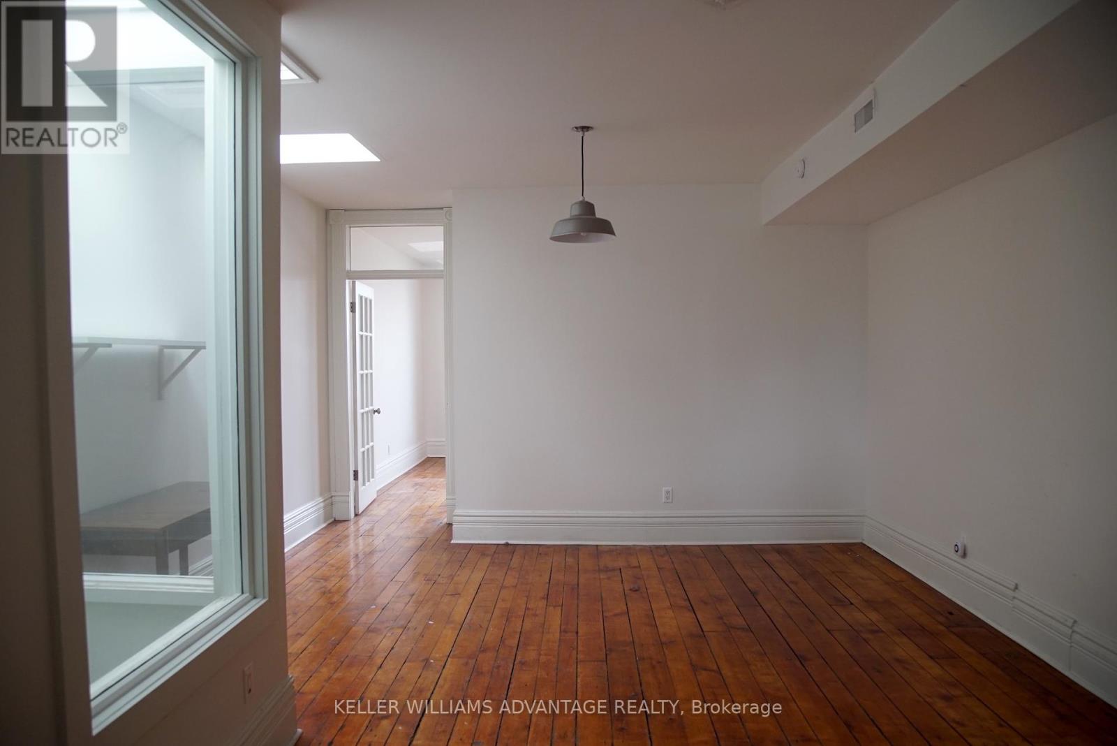 3rd Flr - 134 Ossington Avenue, Toronto, Ontario  M6J 2Z5 - Photo 6 - C12378422