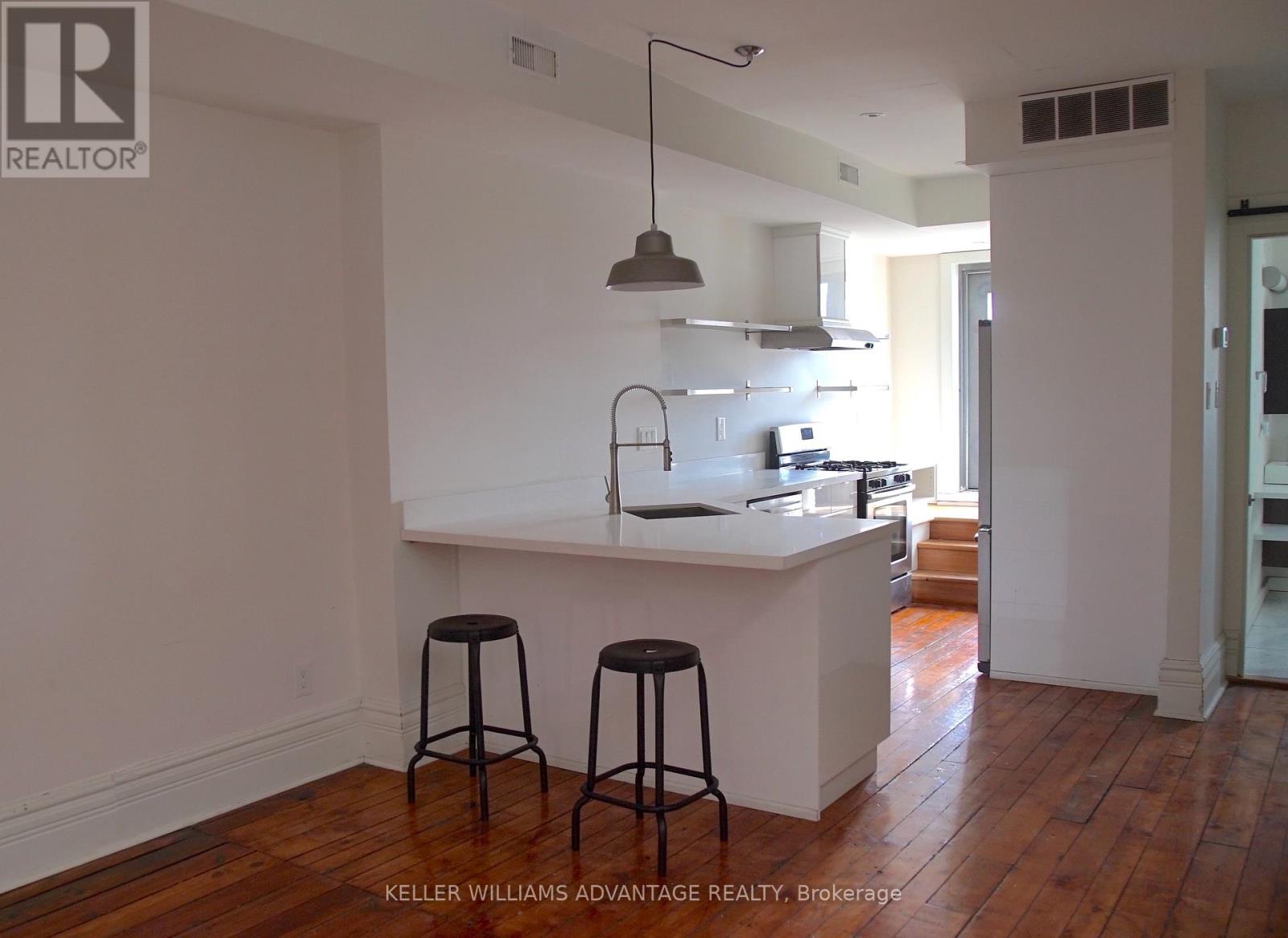 3rd Flr - 134 Ossington Avenue, Toronto, Ontario  M6J 2Z5 - Photo 8 - C12378422