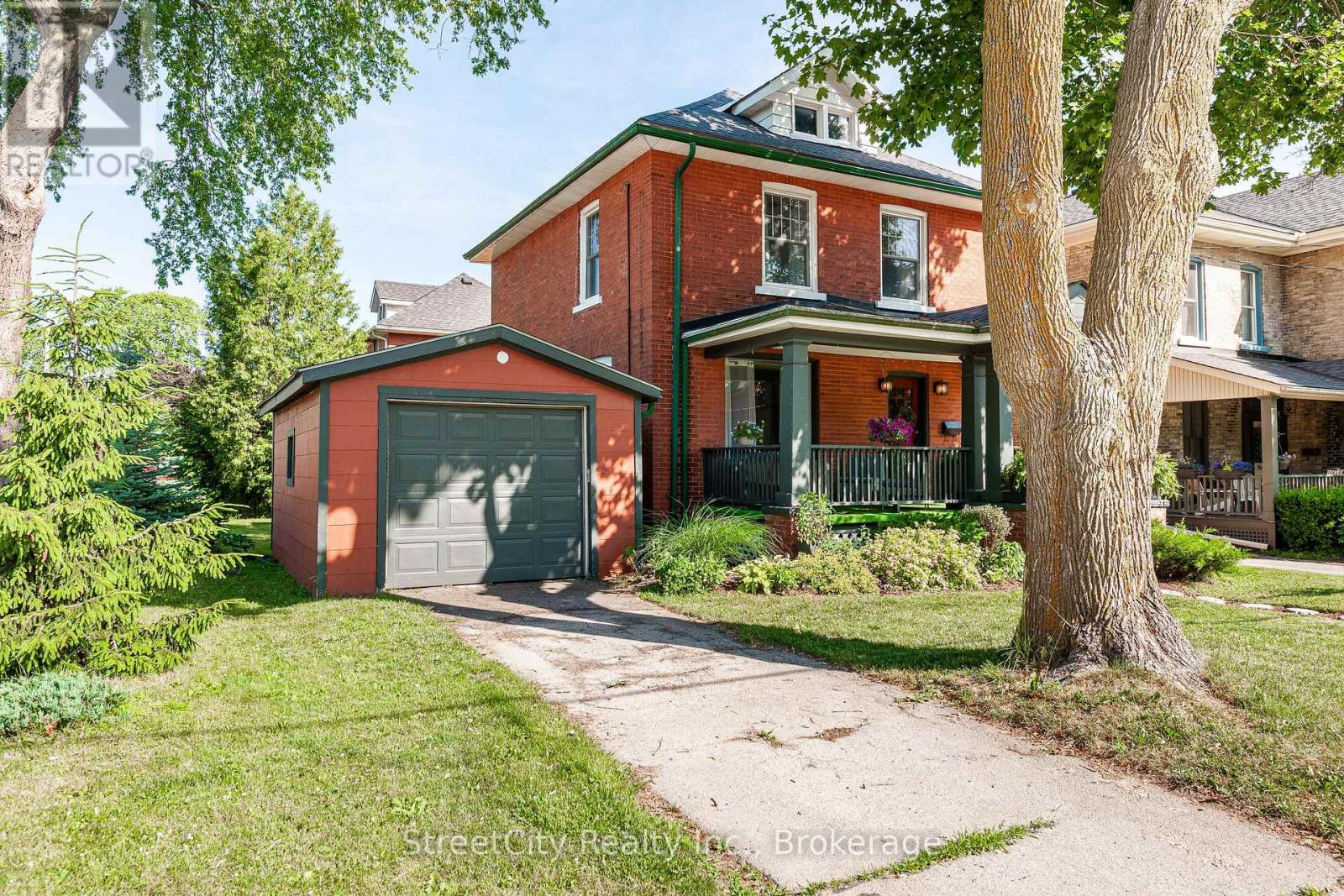 208 BIRMINGHAM STREET, Stratford, Ontario