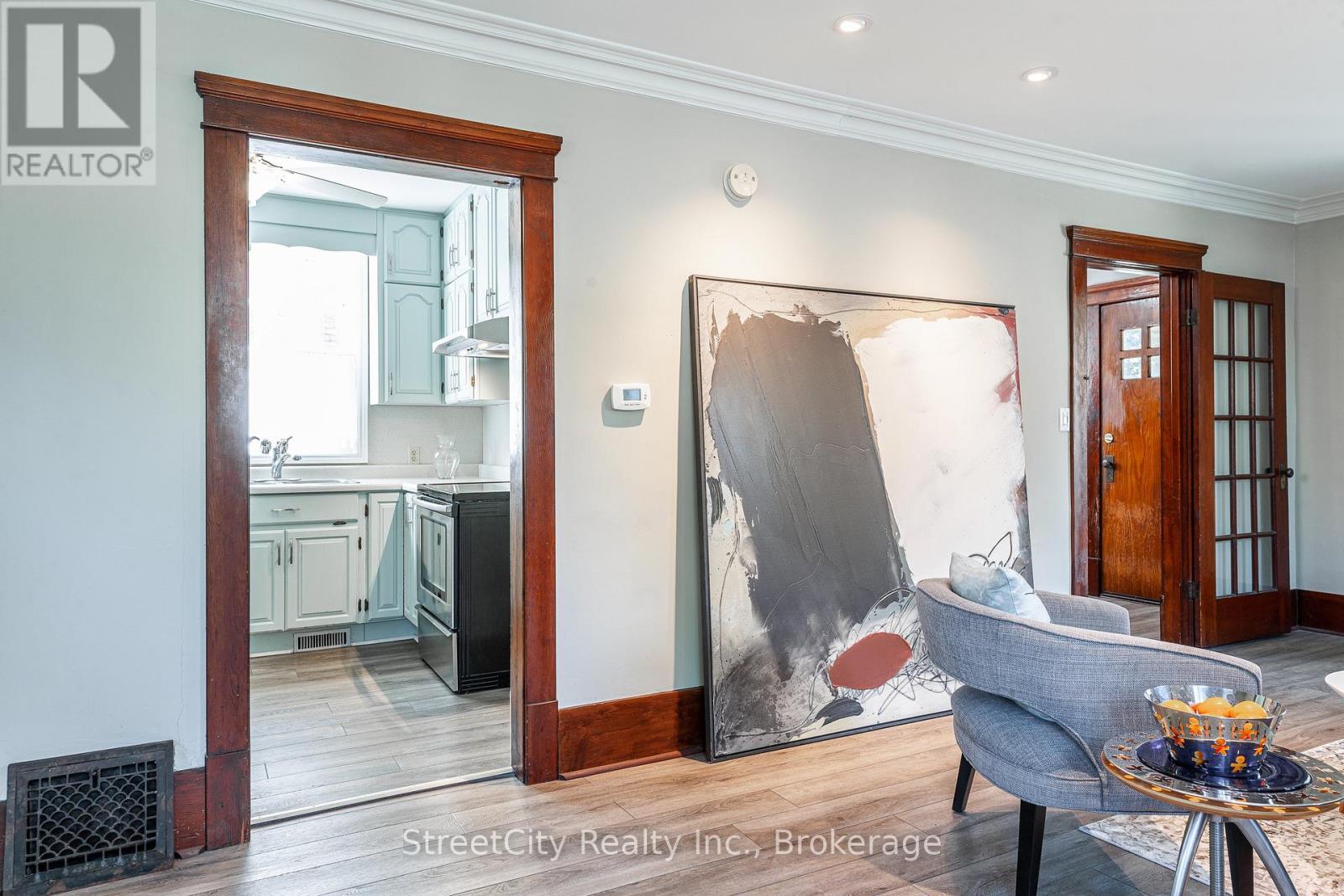 208 Birmingham Street, Stratford, Ontario  N5A 2T4 - Photo 14 - X12378469