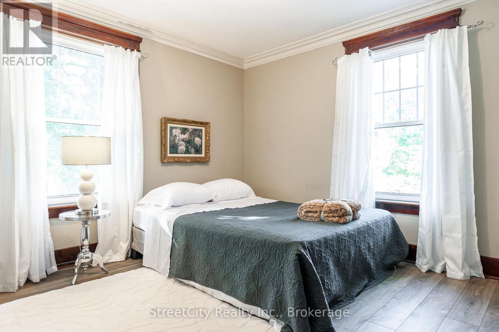 208 Birmingham Street, Stratford, Ontario  N5A 2T4 - Photo 22 - X12378469