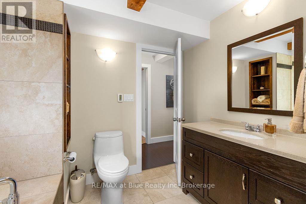 147 Carmichael Crescent, Blue Mountains, Ontario  L9Y 0R2 - Photo 22 - X12378487