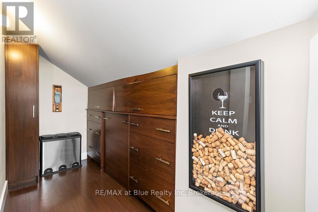 147 Carmichael Crescent, Blue Mountains, Ontario  L9Y 0R2 - Photo 33 - X12378487