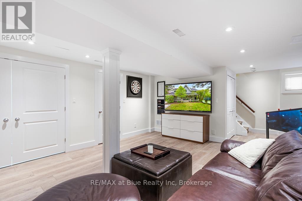 147 Carmichael Crescent, Blue Mountains, Ontario  L9Y 0R2 - Photo 36 - X12378487
