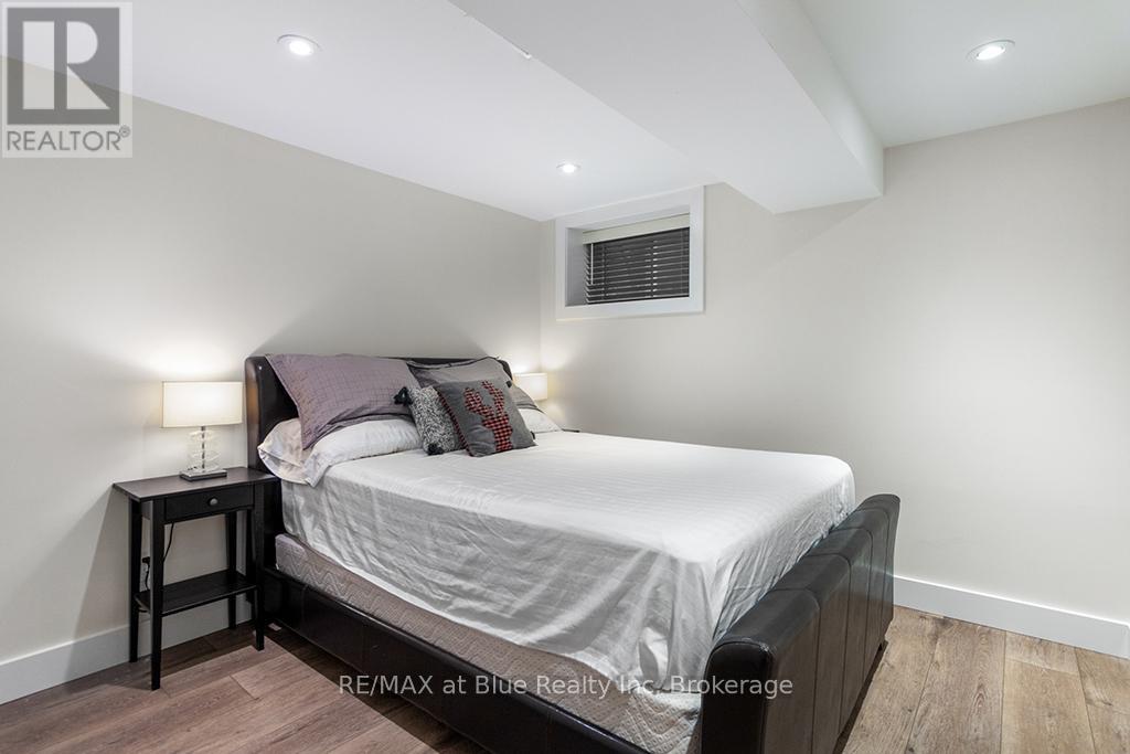 147 Carmichael Crescent, Blue Mountains, Ontario  L9Y 0R2 - Photo 39 - X12378487