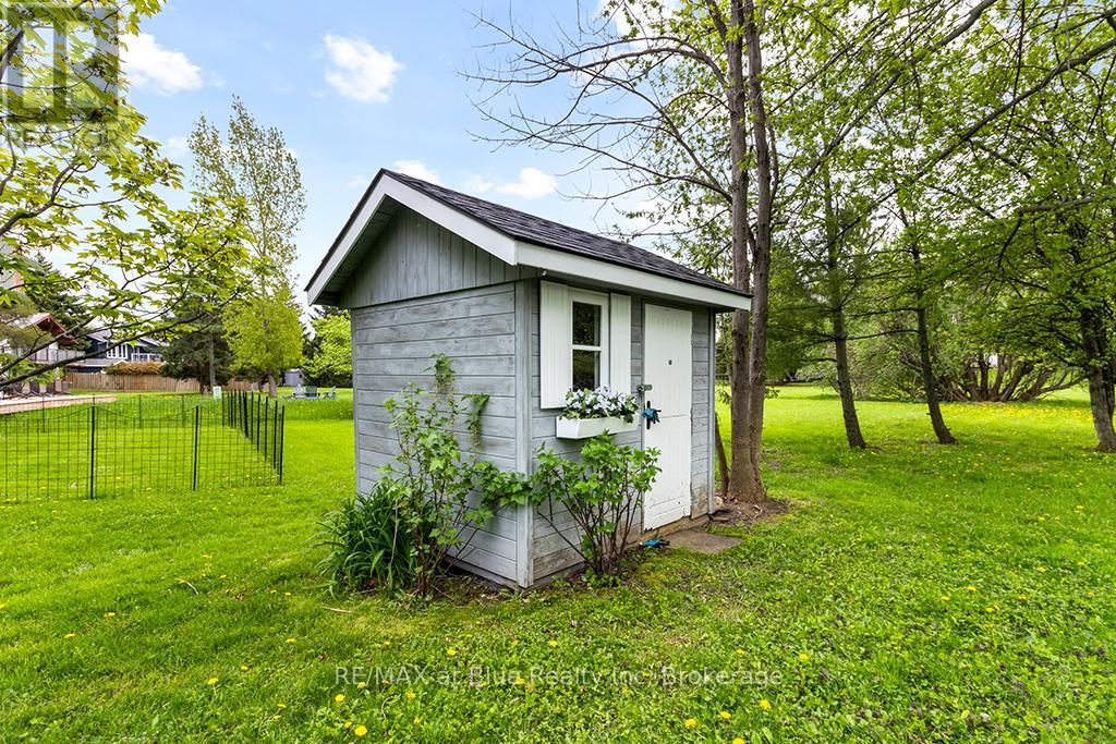 147 Carmichael Crescent, Blue Mountains, Ontario  L9Y 0R2 - Photo 48 - X12378487