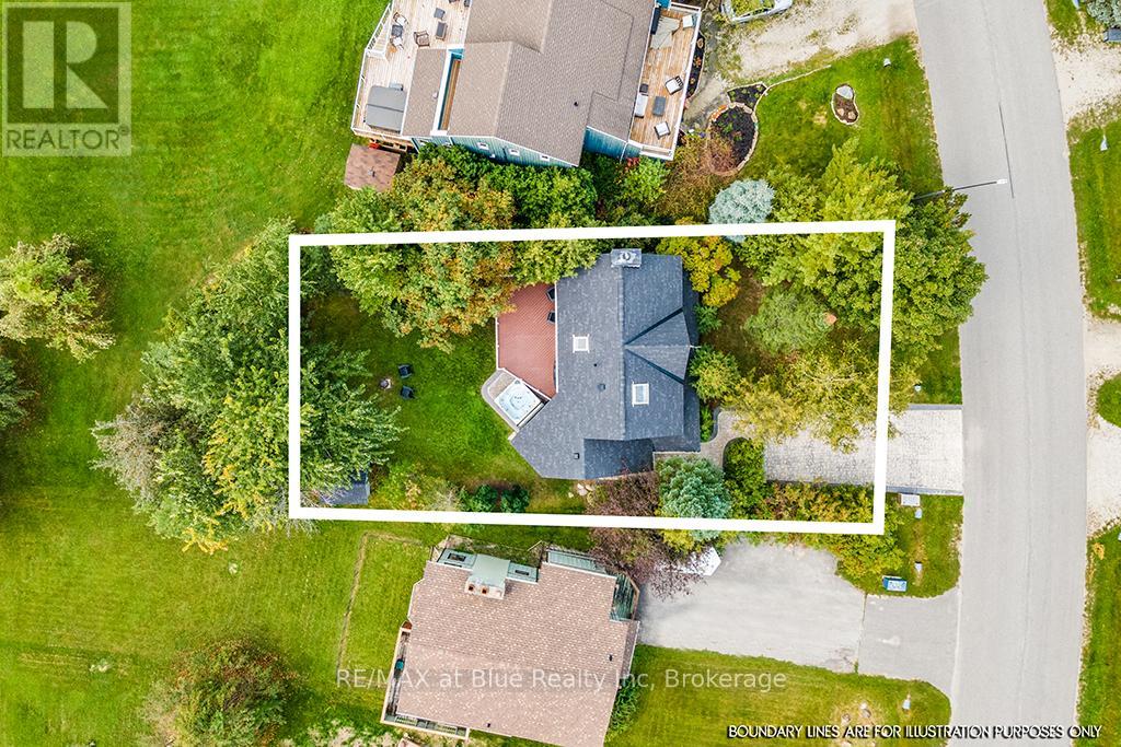 147 Carmichael Crescent, Blue Mountains, Ontario  L9Y 0R2 - Photo 6 - X12378487