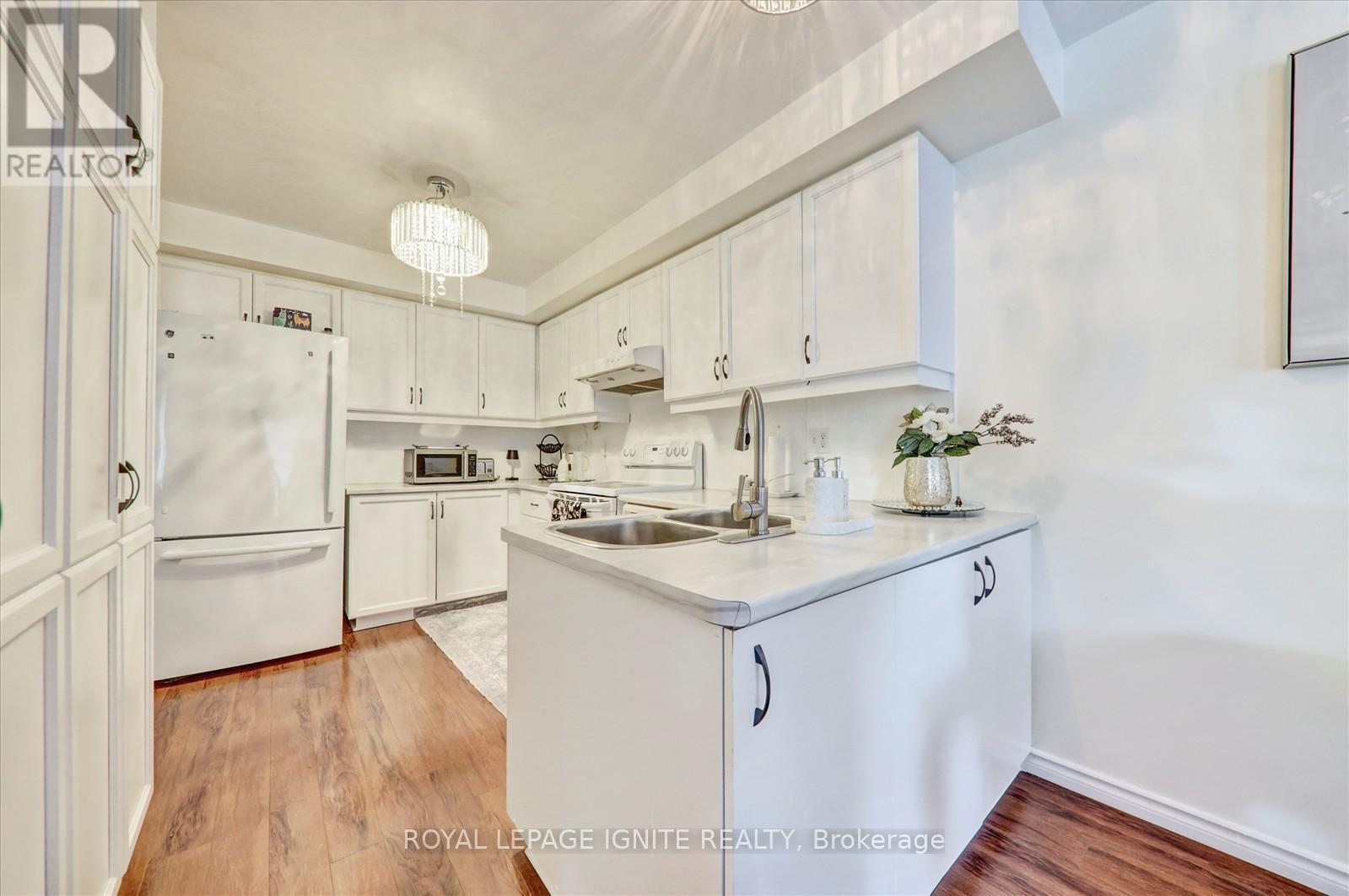 40 - 11 Arnold Estate Lane, Ajax, Ontario  L1S 7L6 - Photo 11 - E12378395
