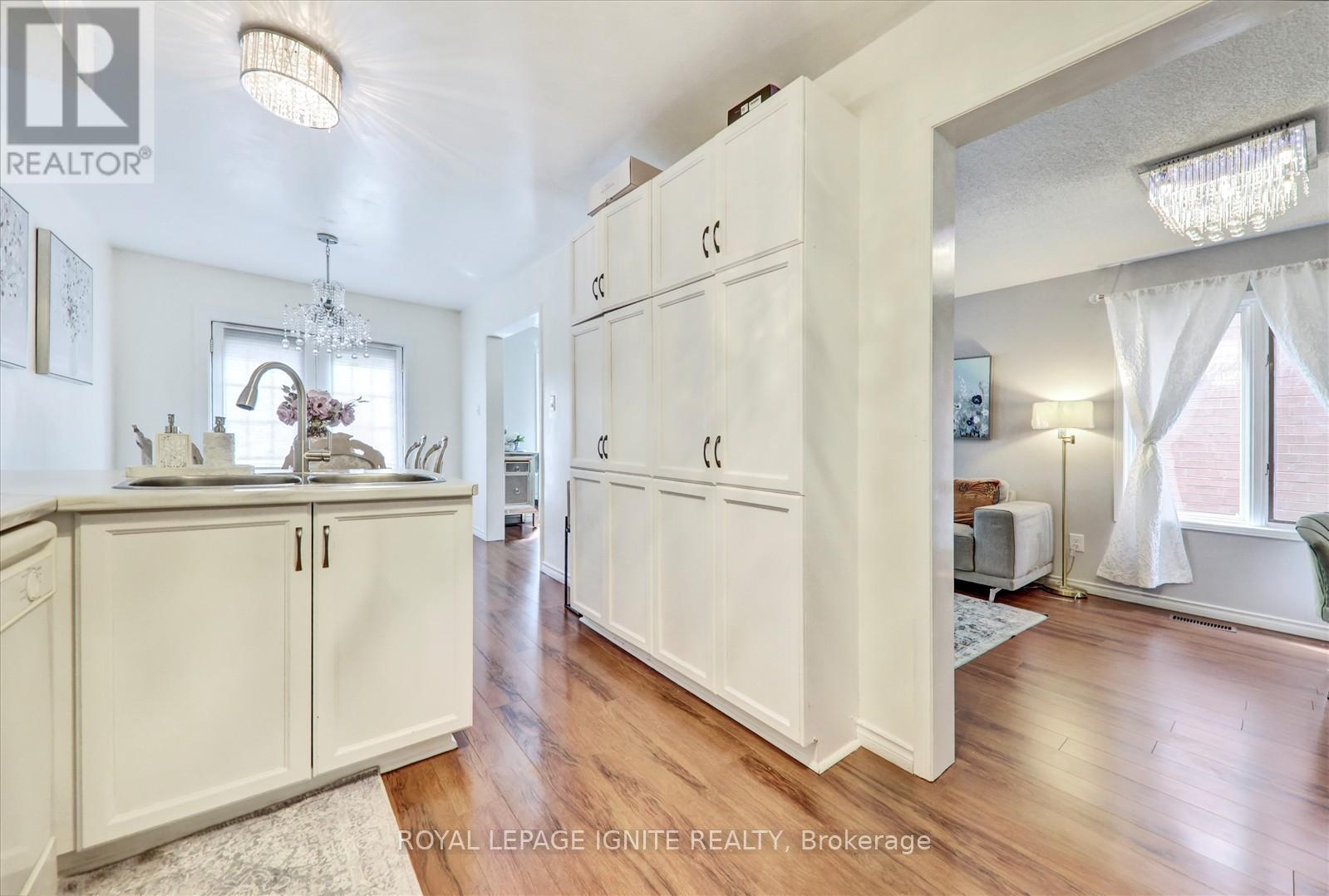 40 - 11 Arnold Estate Lane, Ajax, Ontario  L1S 7L6 - Photo 12 - E12378395