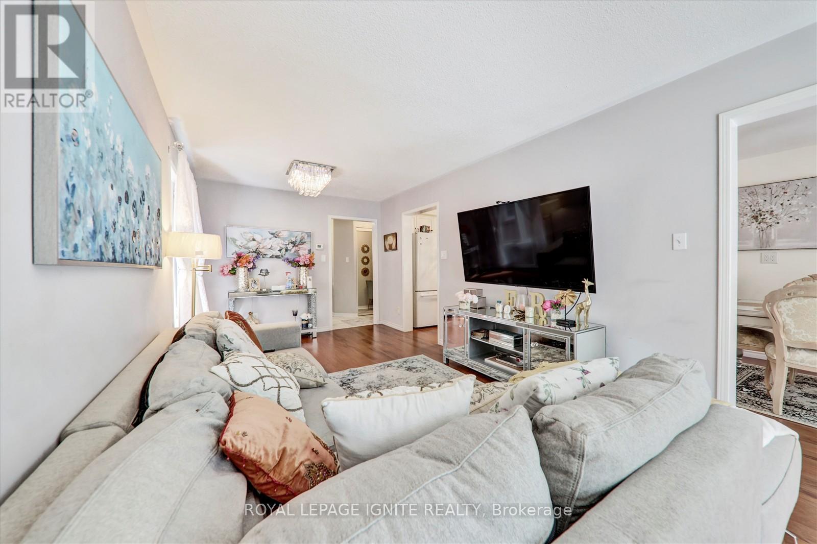 40 - 11 Arnold Estate Lane, Ajax, Ontario  L1S 7L6 - Photo 5 - E12378395