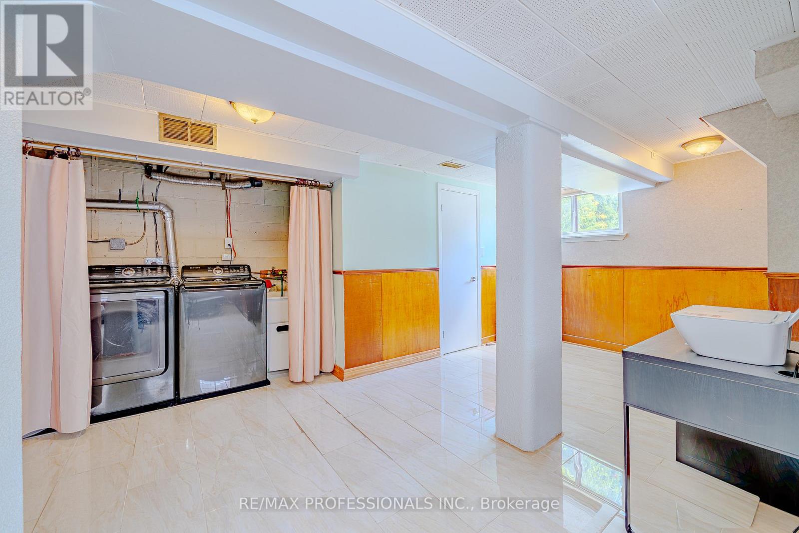 72 Painted Post Drive, Toronto (Woburn), Ontario  M1H 1T2 - Photo 31 - E12378424