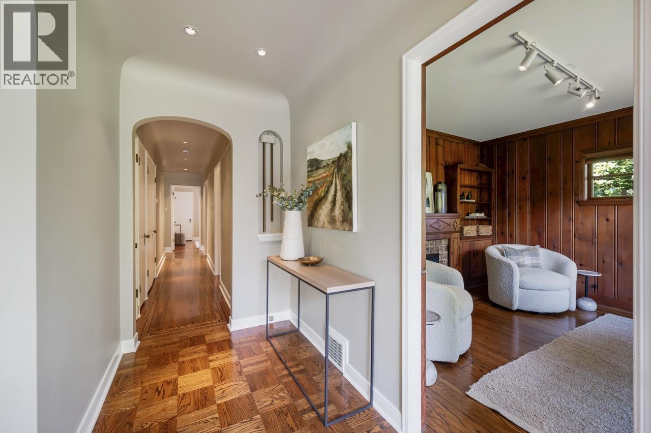 2533 Wallace Crescent, Vancouver, British Columbia  V6R 3V3 - Photo 6 - R3043049