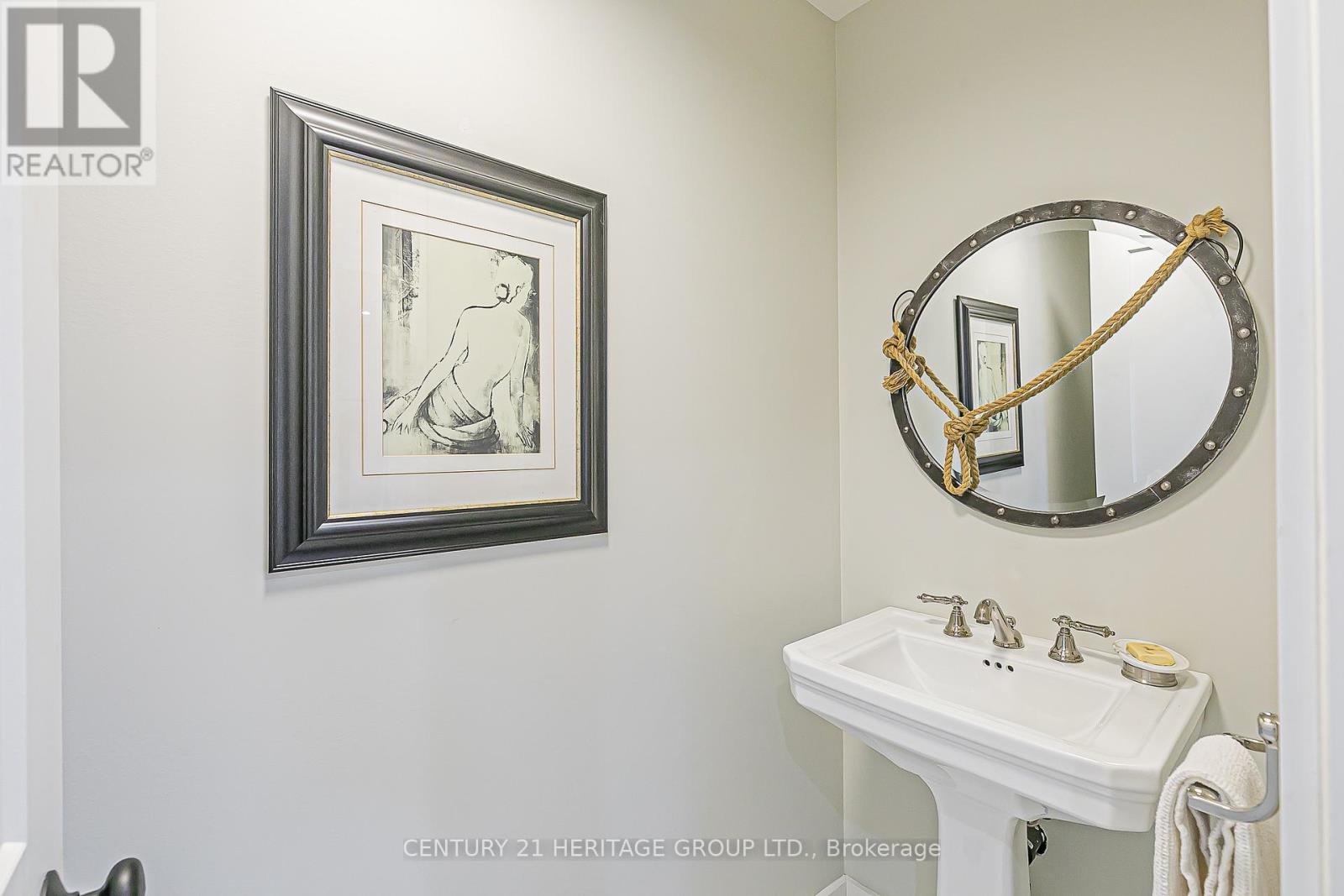 164 Park Avenue, Newmarket, Ontario  L3Y 1V1 - Photo 20 - N12378330