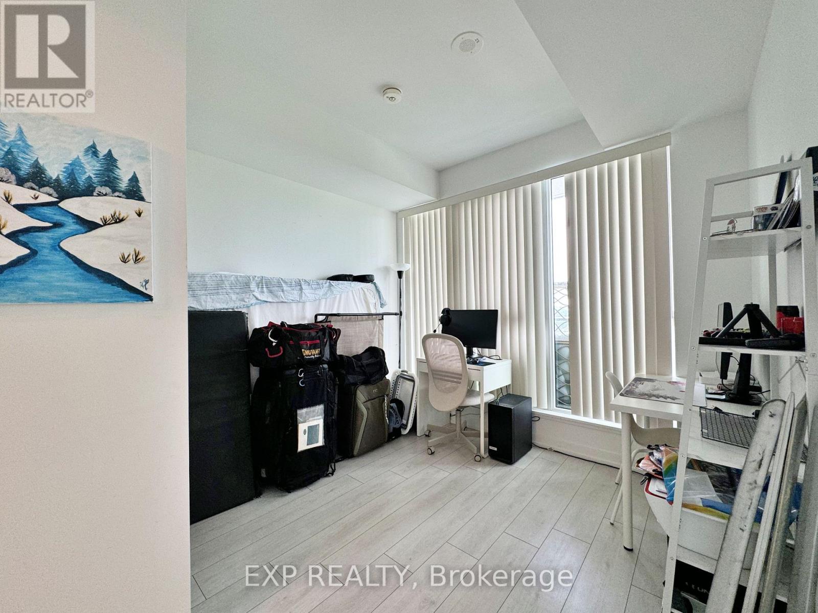 1005 - 898 Portage Parkway, Vaughan, Ontario  L4K 0J6 - Photo 8 - N12378387