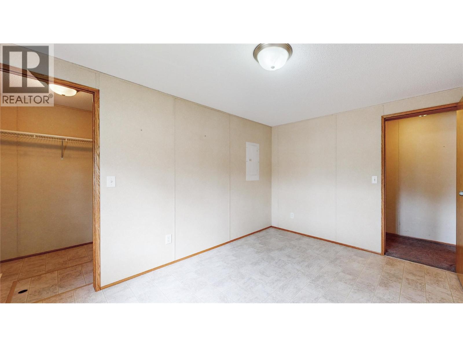 414 8th Avenue S, Cranbrook, British Columbia  V1C 2L2 - Photo 19 - 10361508