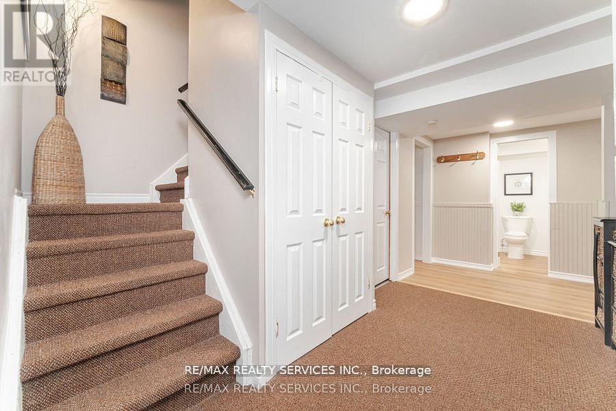 41 Christie Drive, Brampton, Ontario  L6Z 3J6 - Photo 40 - W12378319